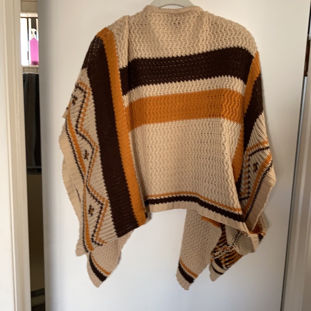 Retro looking sweater - Picture 4 of 5